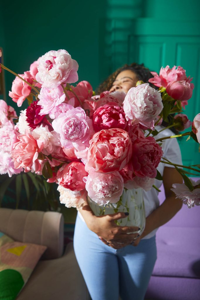 Peony bunch lifestyle 01